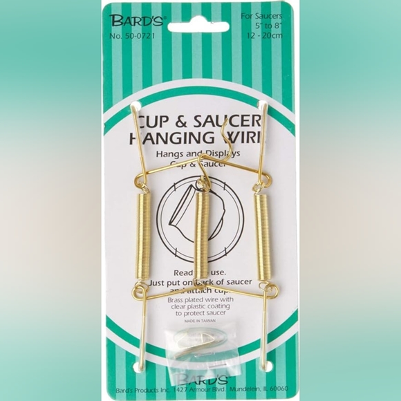 Bard's Gold-toned Wall Mountable Tension Cup and Saucer Hanger - Picture 3 of 3